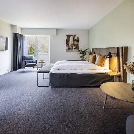 克伦威尔酒店 酒店 霍尔特